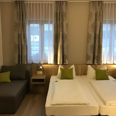 Hotel Esterer 3*